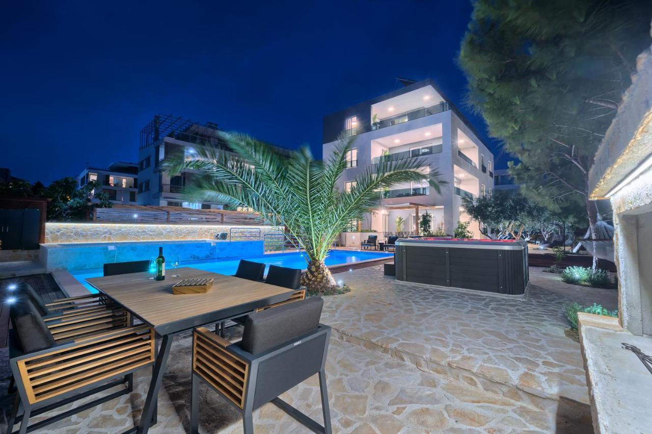 Liberty Living Apartments Split Ngoại thất bức ảnh