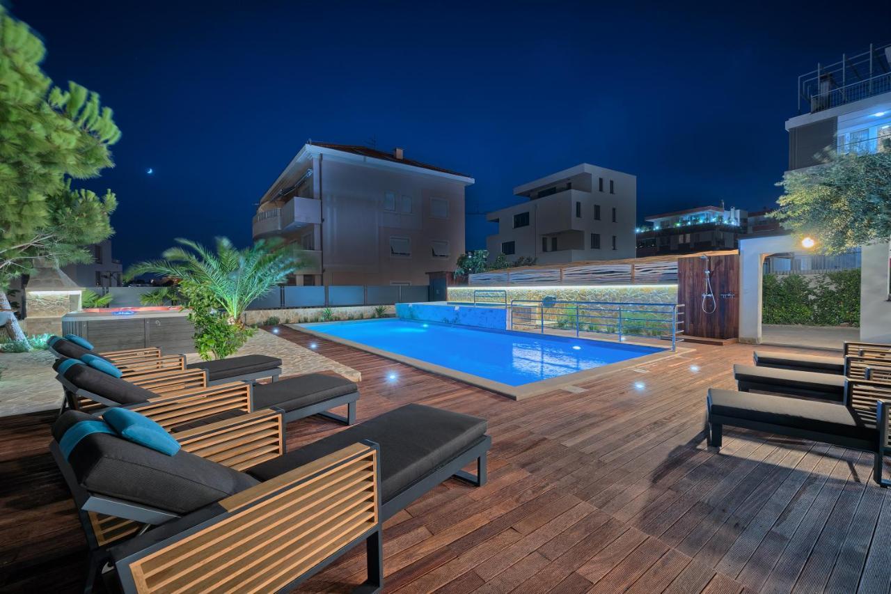 Liberty Living Apartments Split Ngoại thất bức ảnh