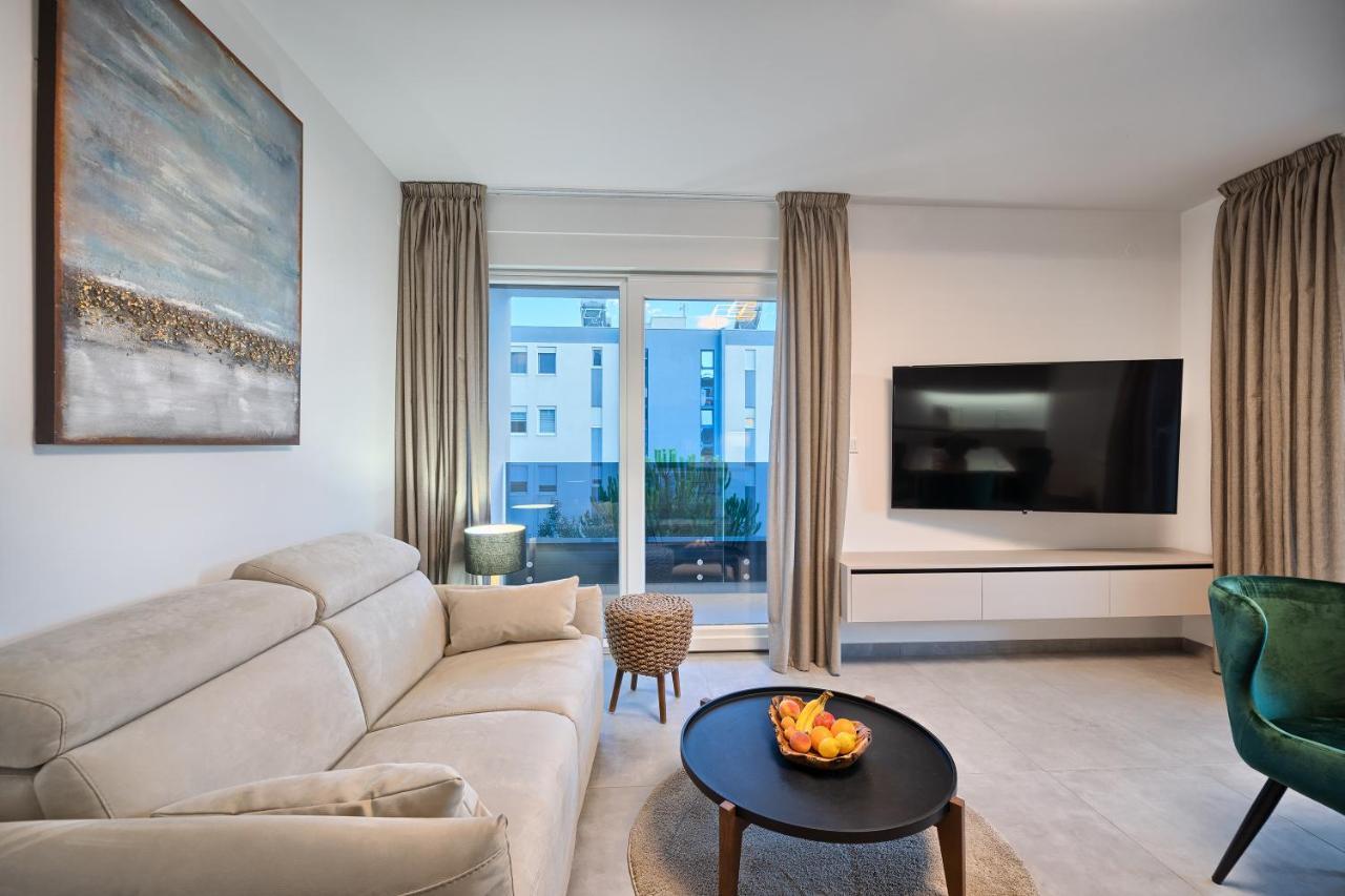 Liberty Living Apartments Split Ngoại thất bức ảnh